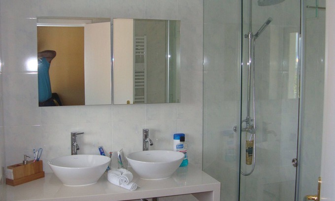 Cardielos Bed & Breakfast | Junior suite "AMOROSA" 2 twin beds possibility of extra bed