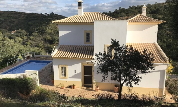 Fonte do Bispo Villa | Detached villa in the middle of nature and yet close to the beaches