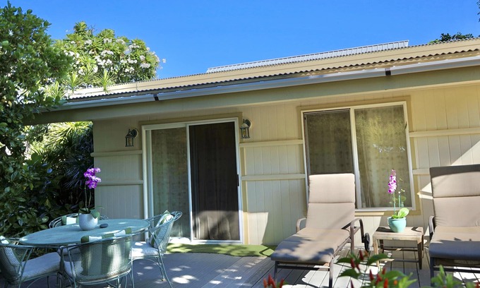 Kamuela Cottage | PUAKO 1940's Vintage Beach Cottage - Now with Air Conditioning