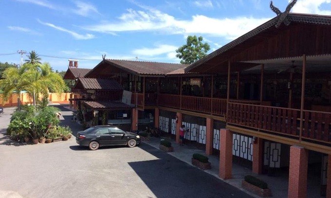 Damnoen Saduak Hotel | PuengLuang Hotel