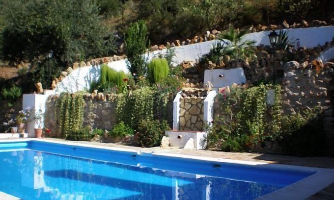 Carcabuey Ski Chalet | Puente Piedra Rural Cottage for 8 people