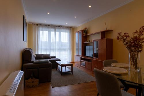 San Cibrao Apartment | Puente Romana