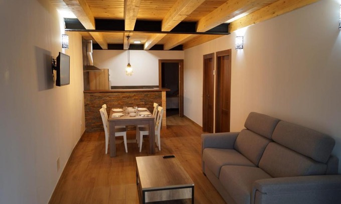Buitrago del Lozoya Apartment | Puente viejo de Buitrago casa Fresno