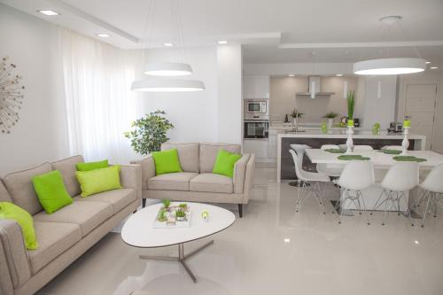 Benalmadena Costa Apartment | Puerto Marina