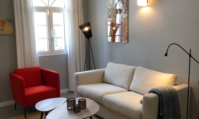 Lomo Quiebre Apartment | Puerto Mogan - Lovely renovated apartment in the harbour