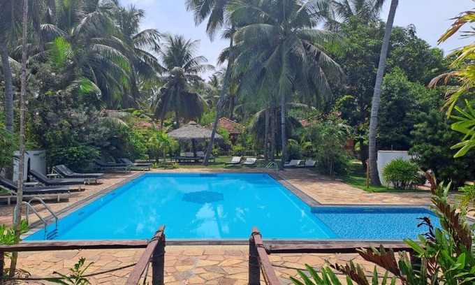 Wennappuwa Resort | Puetz Travels Beach Resort