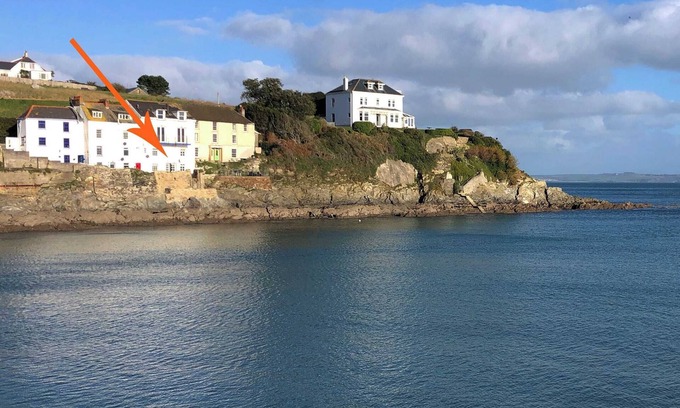 Portmellon Cottage | Puffin Burrow, a beautiful historic couples retreat overlooking the Cove.