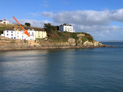 Portmellon House | Puffin Burrow