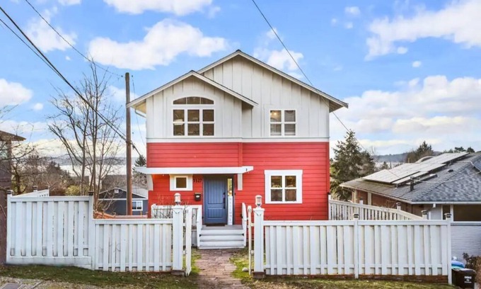 West Seattle House | Puget Sound Sunset Views overlooking the Olympics in charming West Seattle