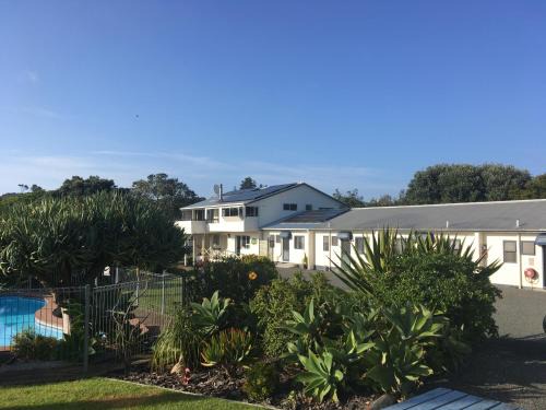 Pukenui Hotel | Pukenui Lodge Motel