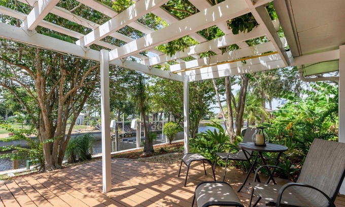 Punta Gorda House | Punta Gorda 3-Bedroom Canalfront Vacation Home with Dock