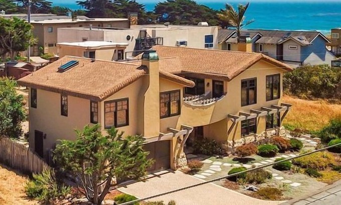 Marine Terrace House | Pura Vida: 3 BR, 2.5 BA House in Cambria, Sleeps 6