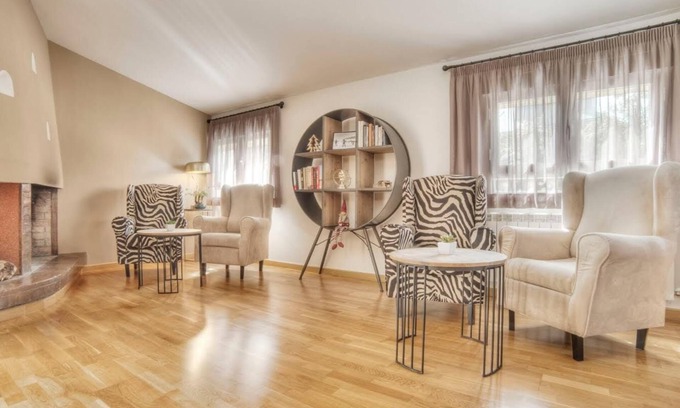Jaca Hotel | Pura Vida Pirineos
