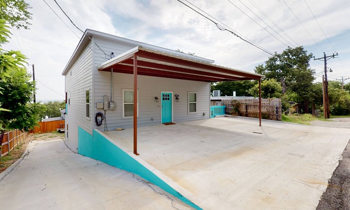 Gordonville House | Pura Vida Texoma, Unit B | House in Gordonville