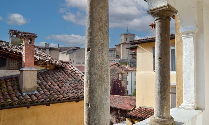 Citta Alta Apartment | Pura Vida Upper town