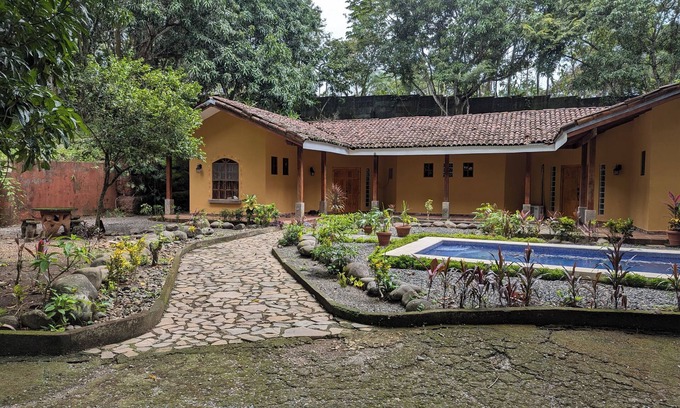 Camaronal House | Pura Vida with private pool, WiFi, and parking between Orotina and Jaco