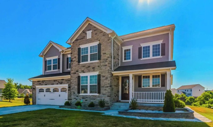 Winchester House | Pure Luxury, Grill and Fireplace