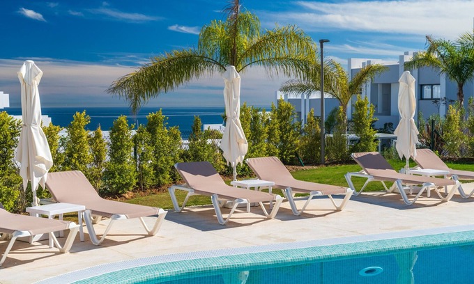 Puerto de la Duquesa Apartment | Pure South 2111 Beach & Golf