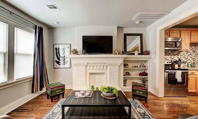 Central Oklahoma City Apartment | Putnam Pad I -near Asian District- just off I-44