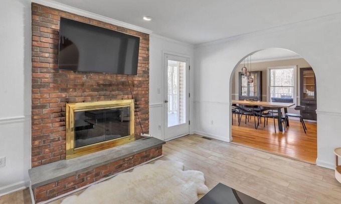Putnam Valley House | Putnam Valley Estate 4BR - Hot Tub Fireplace by RedAwning