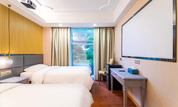 Liwan Hotel | Puzzle Hotel - Zhongshan 8th Road Chenjiaci Subway Station Branch
