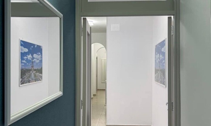 Campobasso Apartment | Puzzle Rooms - Purple Room