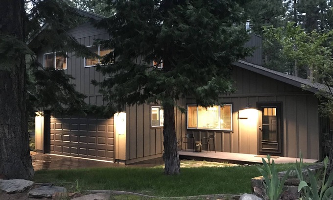 South Lake Tahoe House | Pvt Hot Tub-Gorgeous Home-Perfect Location-as low as 199