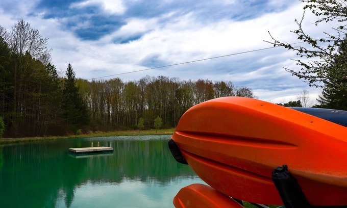 Ravenna House | Pvt Swim Pond, Hot tub, Pickleball