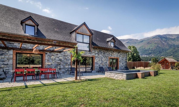 Ayzac-Ost Villa | Pyrénées Prestige - Villas d'exceptions et hébergements insolites