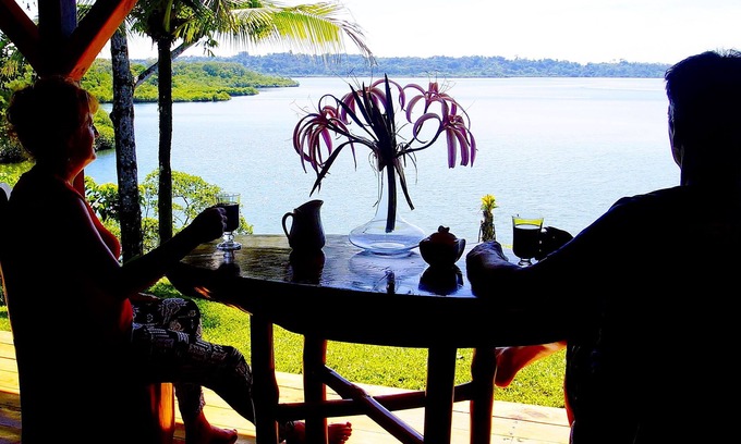Tierra Oscura House | Pyramid House - Caribbean Archipelago of Bocas del Toro, Panama, Central America