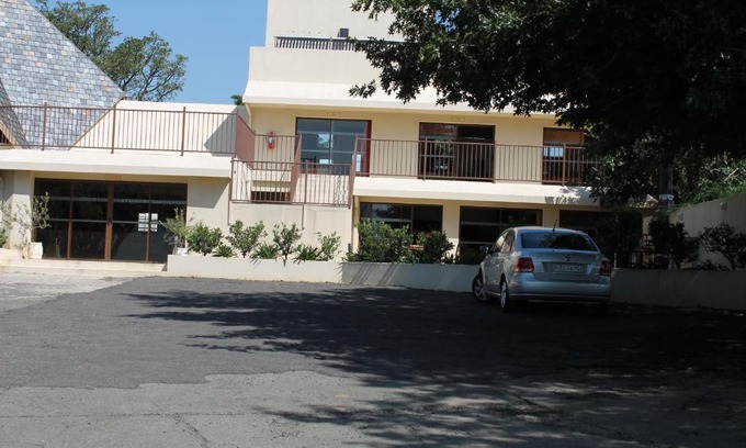 Okhahlamba Hotel | Pyramids Motel