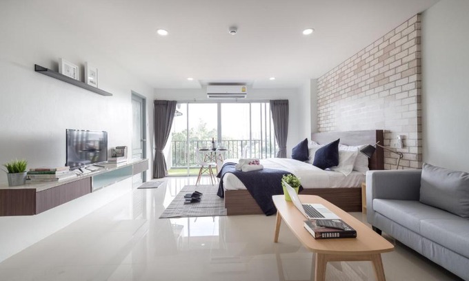 Chom Phon Hotel | Q Space Residence