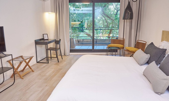 Miramar Hotel | Quadruple Room