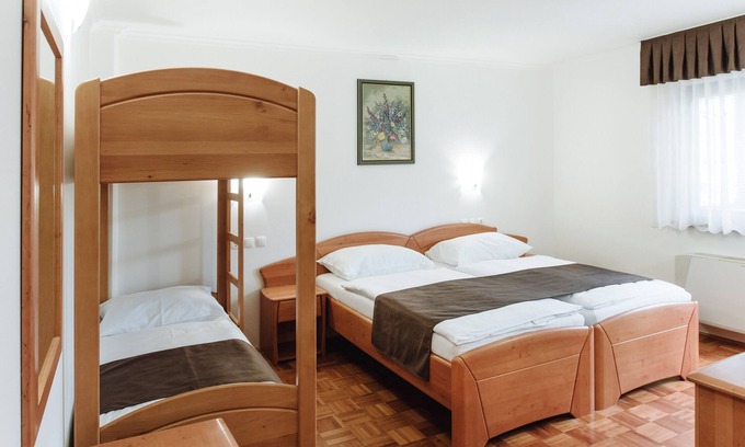Zrece House | Quadruple Room with Balcony 106