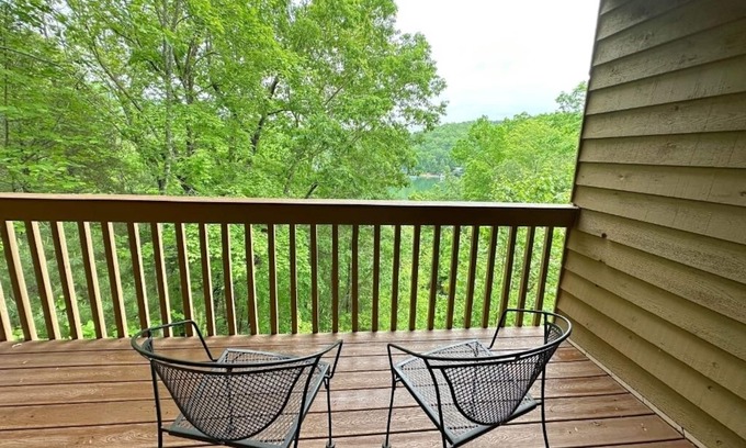 Lake Lure House | Quail Cove 1613 at Rumbling Bald