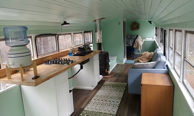 Trail House | Quaint 1-bedroom RV retreat in Trail