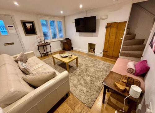 Cambridge City Centre House | Quaint 2 bed Cottage in the Heart of Cambridge