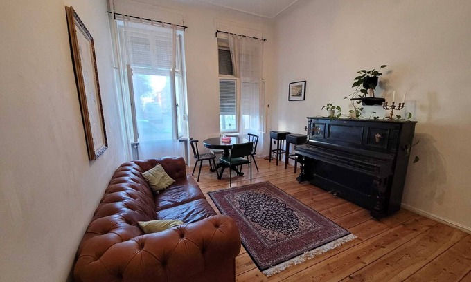 Wedding Apartment | Quaint 2-bedroom apartment with WiFi in vibrant Berlin