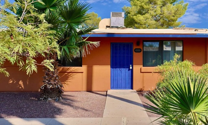 Menlo Park Apartment | Quaint condo near hiking-biking-downtown