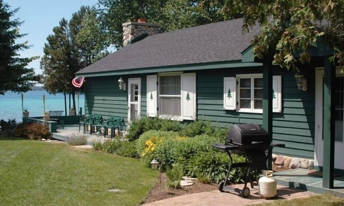 Central Lake Cottage | Quaint Cottage on Beautiful Torch Lake, Michigan