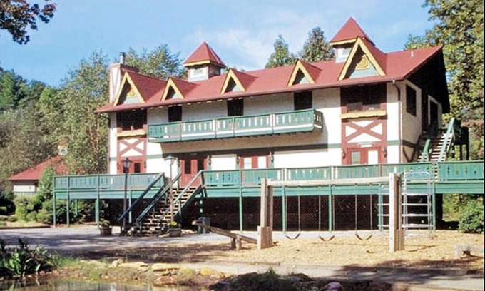 Helen Apartment | Quaint German Alpine Resort Village of Helen