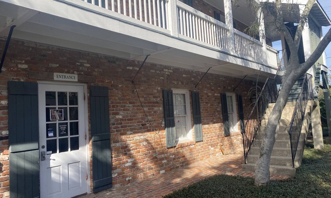 Eunice Apartment | Quaint hideaway with old New Orleans appeal- Close to Downtown shopping & eats!