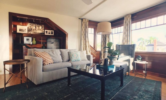 University Heights Apartment | Quaint Hillcrest home w/character in perfect spot