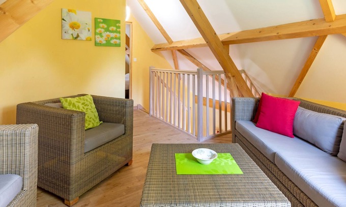 Lacapelle-Marival House | Quaint Holiday Home in Lacapelle with Private Terrace