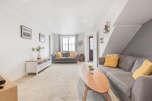 Portslade House | Quaint house - PARKING GARDEN