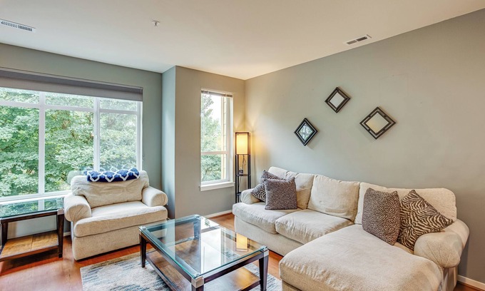 Issaquah House | Quaint Issaquah Home - Walk to Shops & Dining