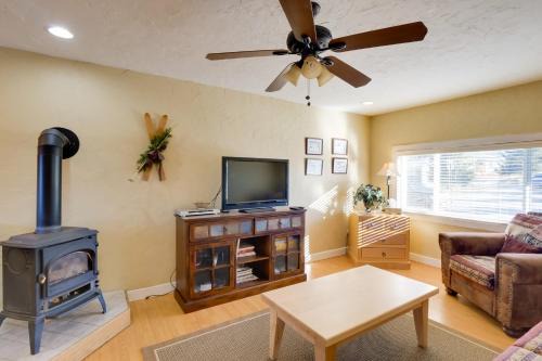 Leadville North House | Quaint Leadville Home with Grill Walk to Dtwn!