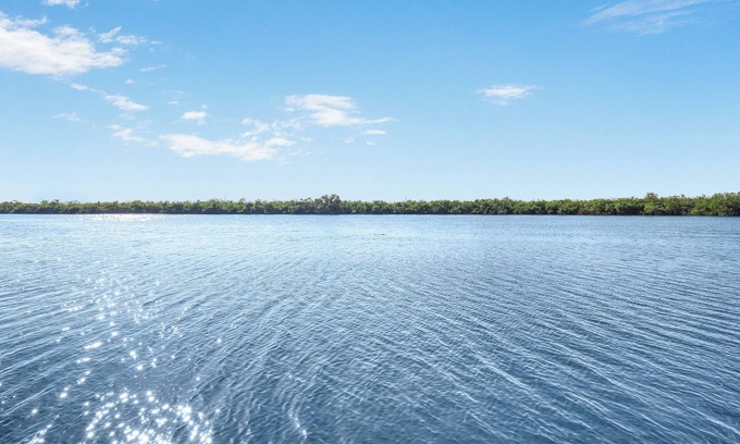 Hammock Bay Condo | Quaint Naples condo w/pool & short drive to Marco