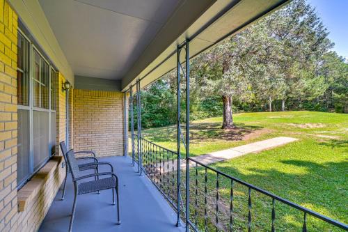Oxford House | Quaint Oxford Home about 2 Mi to Ole Miss and The Grove!