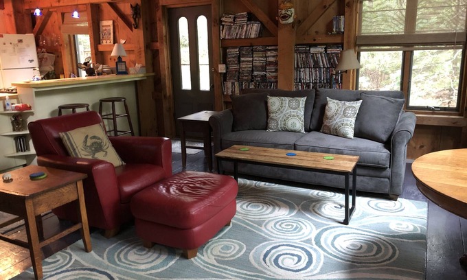 Brewster House | Quaint Post & Beam near State Park and Pond
